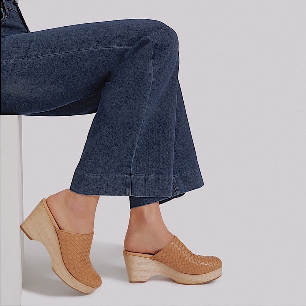 Everlane Woven Tan Platform Clogs